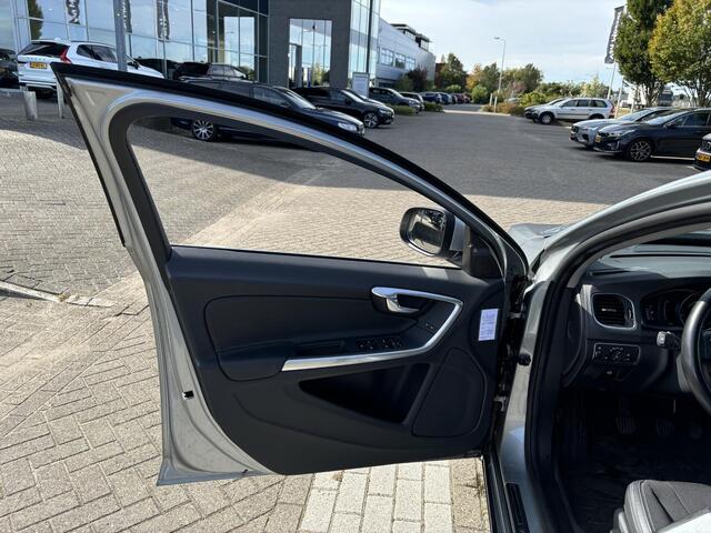 Volvo V60 2.0 T4 Nordic+ | Adaptive Cruise Control | Standkachel | Nieuwstaat! | Dealeronderhouden |