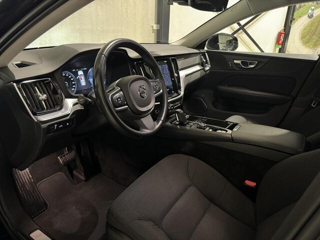 Volvo V60 2.0 T6 Twin Engine AWD Momentum Pro Aut. | navi | carplay | trekhaak | SOH 94% |