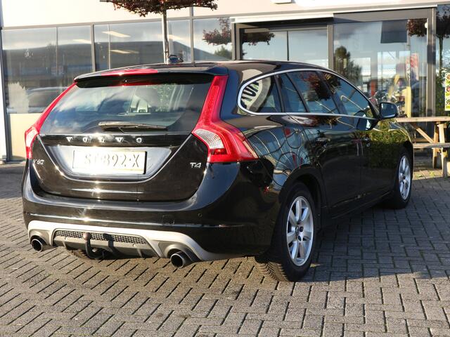Volvo V60 2.0 T4 Business Sport R-Design TREKHAAK 191 PK