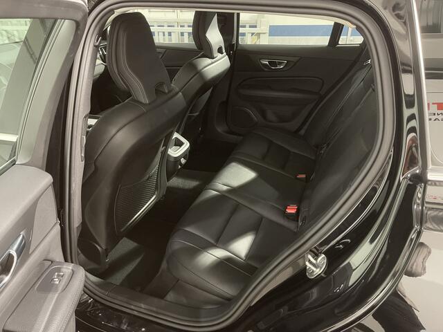 Volvo V60 B4 2.0i MHEV Inscription Aut. - 211 pk | Luxe, Leer, CarPlay, Trekhaak (1800kg), Navi, Camera