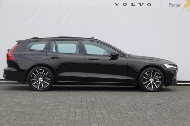 Volvo V60 T6 350PK Automaat AWD Plus Dark / Adaptive cruise control / Elektrische stoelen / Harman Kardon audio / Trekhaak / Pilot assist / BLIS / Stoel en stuur verwarming / Elektrische achterklep / Parkeersensoren met 360 camera / Google infotainment