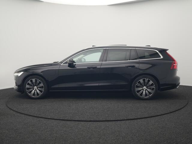 Volvo V60 2.0 T6 Recharge AWD Inscription Plug In Hybrid 350pk PHEV | Trekhaak Af Fabriek | Panodak | Adaptive Cruise | Adaptive LED | Harman & Kardon | Lederen Sportstoelen Memory & Verwarmd | Blis | Apple Carplay | Pilot Assist | Navigatie | Virtual |