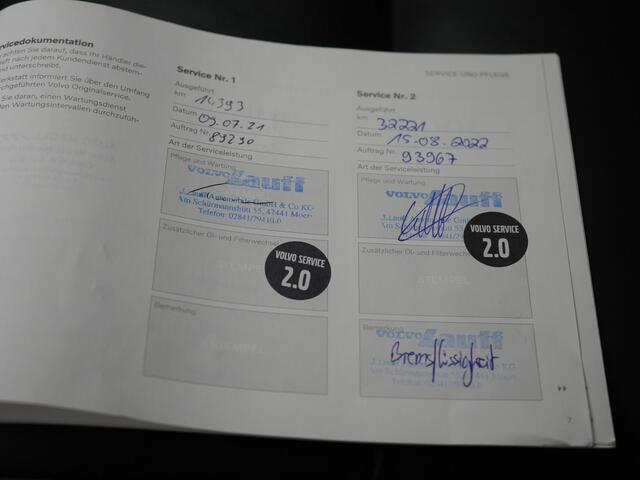 Volvo V60 T6 Recharge AWD R-Design Plug In Hybrid 340pk Dealer O.H PHEV | Trekhaak Af Fabriek | Adaptive Cruise | Camera | Lederen Sporstoelen Memory & Verwarmd | Harman & Kardon | Apple Carplay | Navigatie | Virtual | DAB |