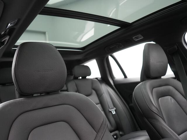 Volvo V60 T8 Twin Engine AWD Inscription Plug In Hybrid 390pk Dealer O.H. PHEV | Trekhaak Af Fabriek | Panodak | Adaptive Cruise | Head Up | Harman & Kardon | Lederen Sportstoelen Memory & Verwarmd | Blis | Pilot Assist | Spotify | Navigatie | Virtual | DAB |