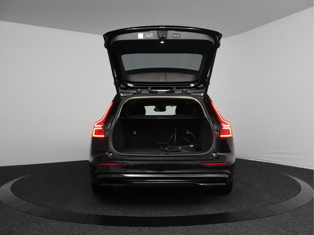 Volvo V60 2.0 T6 Plug-in hybrid AWD Plus Dark