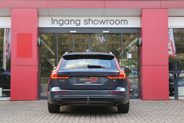 Volvo V60 2.0 T4 Momentum Pro | Leder | Camera | Winter Pakket | Trekhaak | Origineel NL |