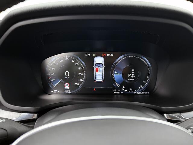 Volvo V60 2.0 T6 Recharge AWD R-Design / Navigatie / Elec. achterklep / Parkeercamera / Head-up display