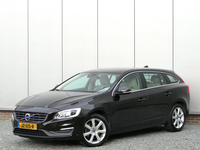 Volvo V60 T2 AUT Momentum Trekhaak / Xenon / Navi / Cruise control