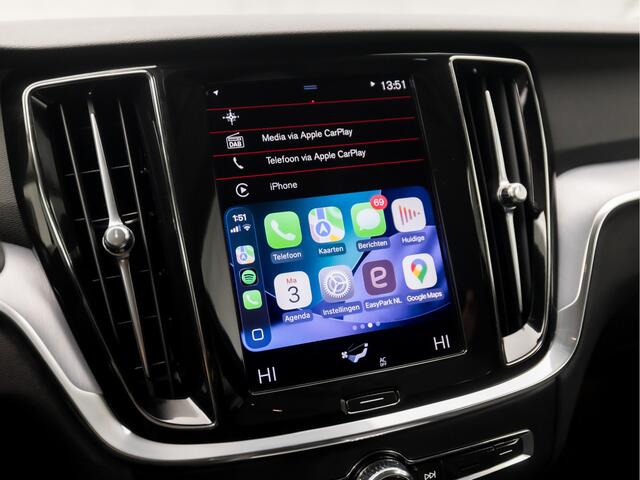Volvo V60 2.0 B3 Sport Automaat (APPLE CARPLAY, GROOT NAVI, KEYLESS, ADAPTIVE CRUISE, ELEK SPORTSTOELEN, GETINT GLAS, LED KOPLAMPEN, NIEUWSTAAT)
