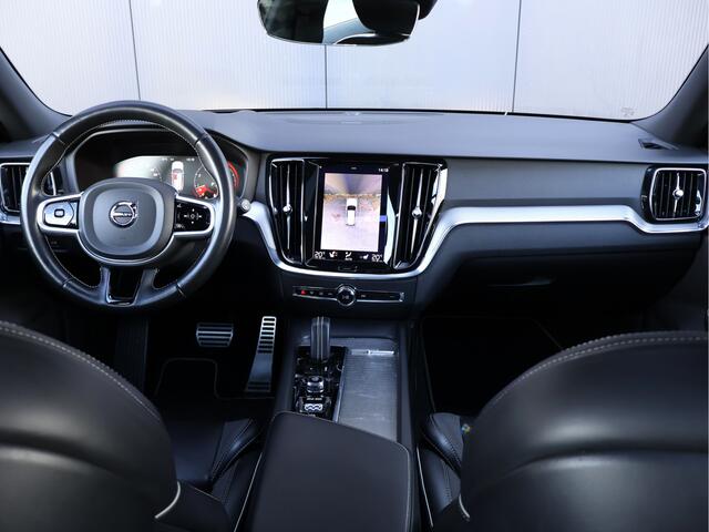 Volvo V60 2.0 B3 R-Design | Pano | Harman/Kardon | HUD | 4-zone Clima | Memory | 360 cam | Haak |
