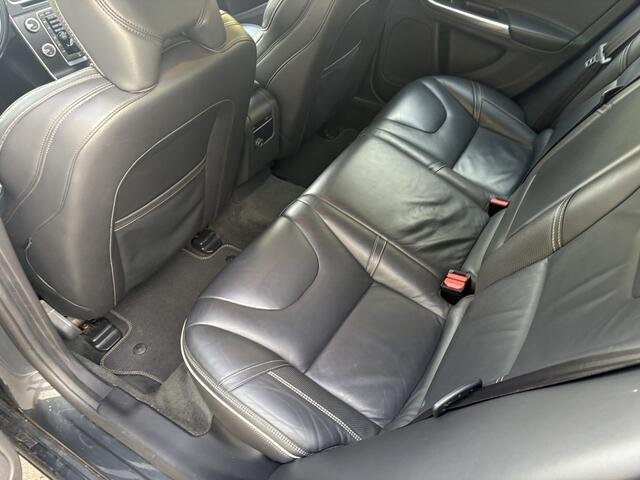 Volvo V60 1.5 T3 R-Design / AUTOMAAT / MEMORY / SCHUIFDAK / LEER / 147dkm! NAP!