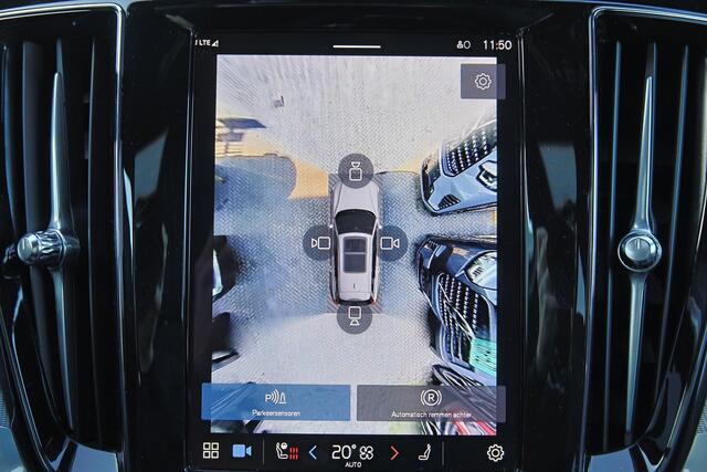 Volvo V60 T6 Recharge AWD Plus Dark - IntelliSafe Assist & Surround - 360º Camera - Harman/Kardon audio - Adaptieve LED koplampen - Verwarmde voorstoelen, stuur & achterbank - Parkeersensoren voor & achter - Elektr. bedienb. voorstoelen met geheugen - Nappa Lederen