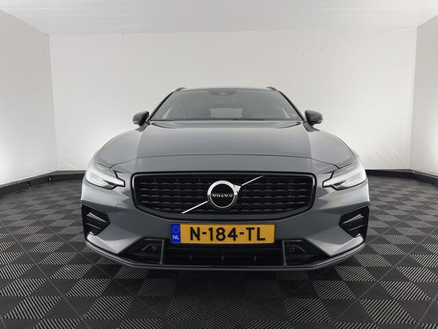 Volvo V60 2.0 B3 R-Design (INCL.BTW) *LEATHER-FABRIC | FULL-LED | MEMORY-PACK | HEATED-SPORTSEATS | LANE-ASSIST | NAVI-FULLMAP | CAMERA | DAB+ | PRIVACY-GLASS | ECC | PDC | 19''ALU*
