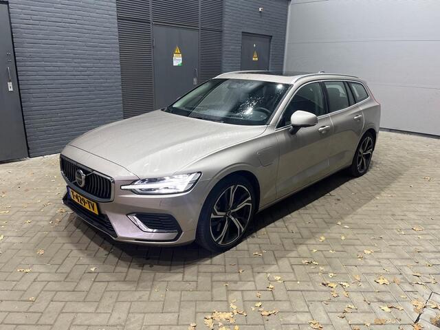 Volvo V60 T6 Plug-in hybrid Ultimate Bright | Panoramadak | Head-Up | ACC | 360° Camera | harman/kardon