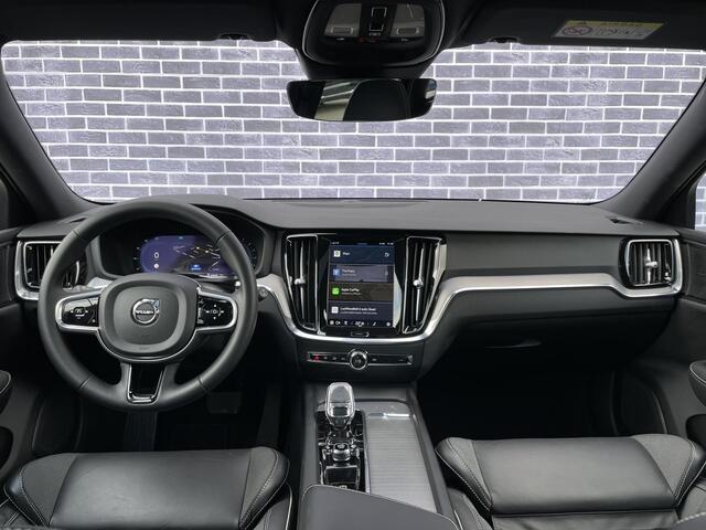 Volvo V60 2.0 B3 Plus Dark | Adaptieve Cruise Control | Trekhaak | 20" Turbine Velgen | Panoramadak | 360 Camera | Harman Kardon Audio |