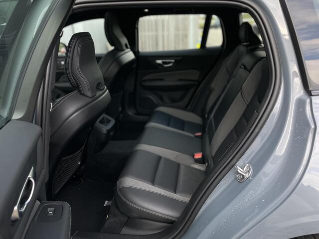 Volvo V60 2.0 B3 Plus Dark | Adaptieve Cruise Control | Trekhaak | 20" Turbine Velgen | Panoramadak | 360 Camera | Harman Kardon Audio |