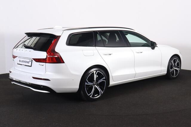 Volvo V60 T6 Recharge AWD Plus Dark - IntelliSafe Assist & Surround - 360º Camera - Harman/Kardon audio - Adaptieve LED koplampen - Verwarmde voorstoelen, stuur & achterbank - Parkeersensoren voor & achter - Elektr. bedienb. voorstoelen met geheugen - Extra getint 