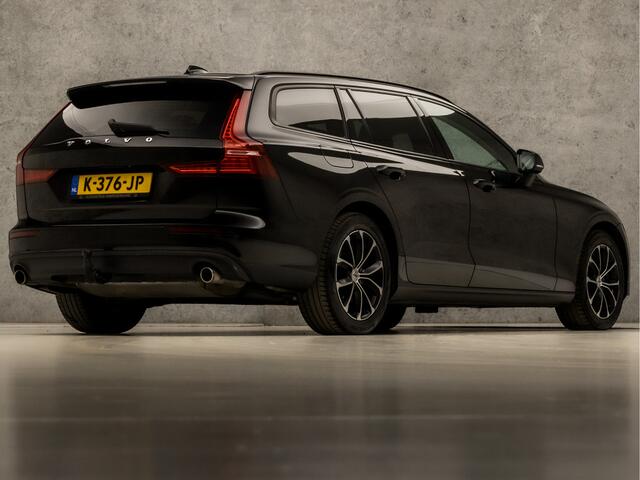 Volvo V60 2.0 B3 Sport 177Pk Automaat (APPLE CARPLAY, GROOT NAVI, CAMERA, TREKHAAK, GETINT GLAS, SPORTSTOELEN, ADAPTIVE CRUISE, PARKEERSENSOREN, NIEUWE APK, NIEUWSTAAT)