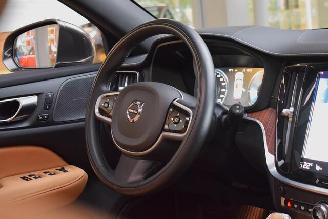 Volvo V60 2.0 T6 Recharge AWD Inscription