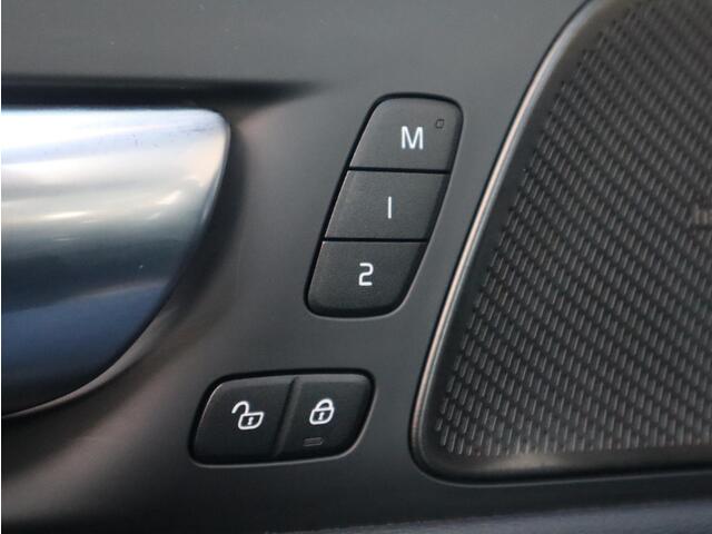 Volvo V60 2.0 T8 Plug-in hybrid AWD Ultimate Bright