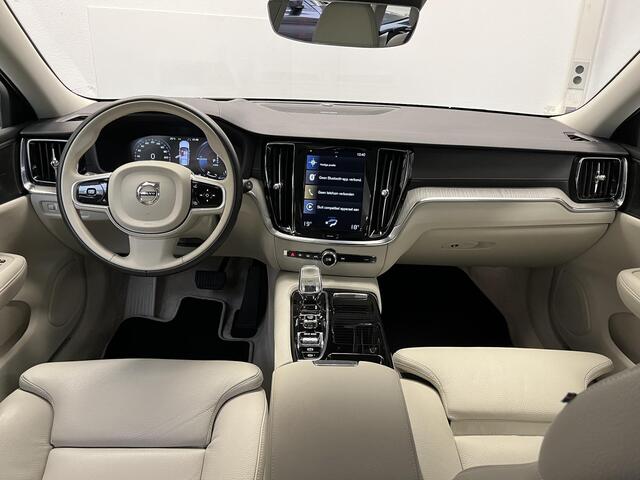 Volvo V60 2.0 T8 Twin Engine AWD Inscription | PANO | LEDER | 360º CAMERA | HEAD-UP |