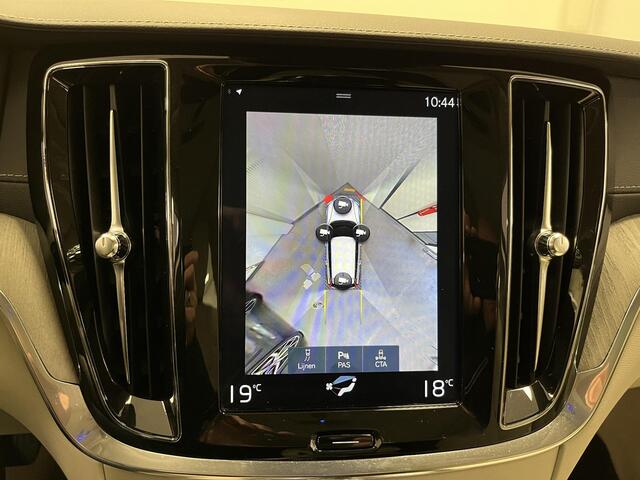 Volvo V60 2.0 T8 Twin Engine AWD Inscription | PANO | LEDER | 360º CAMERA | HEAD-UP |