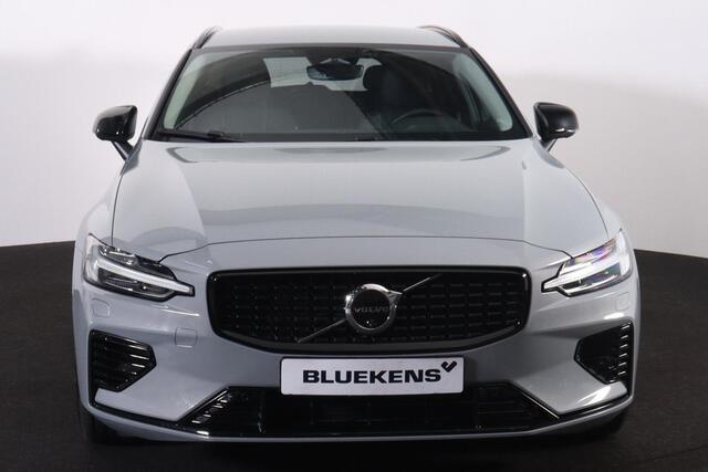 Volvo V60 T6 Recharge AWD Plus Dark - IntelliSafe Assist & Surround - 360º Camera - Harman/Kardon audio - Adaptieve LED koplampen - Verwarmde voorstoelen, stuur & achterbank - Parkeersensoren voor & achter - Elektr. bedienb. voorstoelen met geheugen - Extra getint 