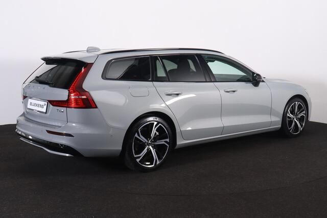 Volvo V60 T6 Recharge AWD Plus Dark - IntelliSafe Assist & Surround - 360º Camera - Harman/Kardon audio - Adaptieve LED koplampen - Verwarmde voorstoelen, stuur & achterbank - Parkeersensoren voor & achter - Elektr. bedienb. voorstoelen met geheugen - Extra getint 