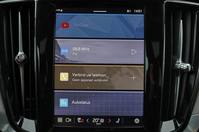 Volvo V60 T6 Recharge AWD Plus Dark - IntelliSafe Assist & Surround - 360º Camera - Harman/Kardon audio - Adaptieve LED koplampen - Verwarmde voorstoelen, stuur & achterbank - Parkeersensoren voor & achter - Elektr. bedienb. voorstoelen met geheugen - Extra getint 