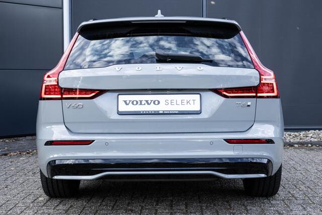 Volvo V60 T6 Plug-in hybrid AWD Plus Dark | | Verwarmbare voorstoelen | Verwarmbaar stuurwiel | Verwarmbare achterbank | Charcoal Sportleder | Zwarte hemel | 19 inch Lichtmetalen velgen | Parkeercamera | Elektrische verstelbare voorstoelen met geheugen | Premium au