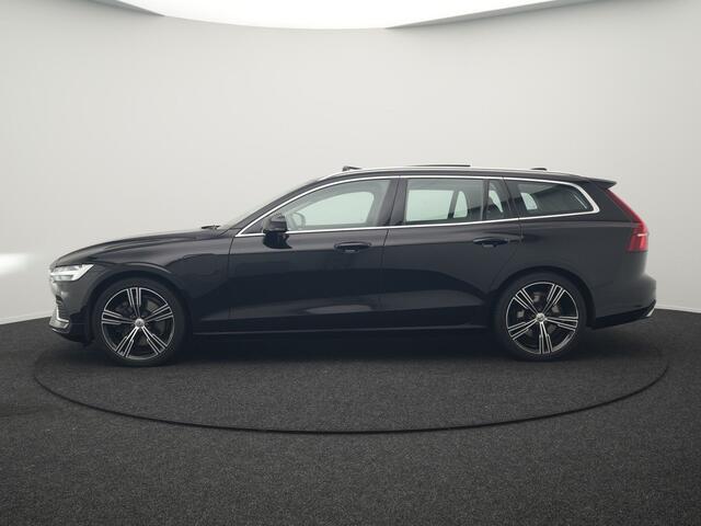 Volvo V60 2.0 T8 Recharge AWD Inscription 392pk Dealer O.H PHEV | Trekhaak Af Fabriek | Panodak | Head Up | Adaptive Cruise | 360 Camera | Bowers & Wilkins | Lederen Sporstoelen Memory & Ventilatie | Apple Carplay | Verwarmde Stoelen & Stuur | 19"L.M