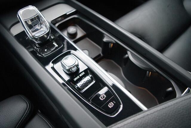 Volvo V60 2.0 B3 163 PK Automaat Inscription, Memory, Adap. Cruis Control, Leder, Winterpakket, Camera