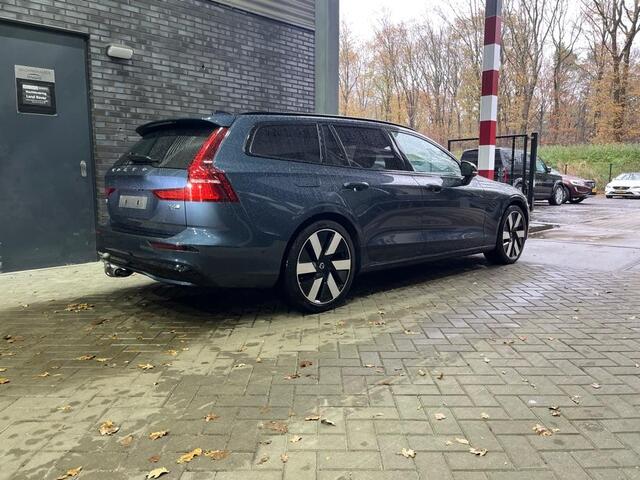 Volvo V60 T6 Plug-in hybrid Ultra Dark | Bowers&Wilkins | 360° Camera | Massage | Trekhaak | Head-Up | Panoramadak