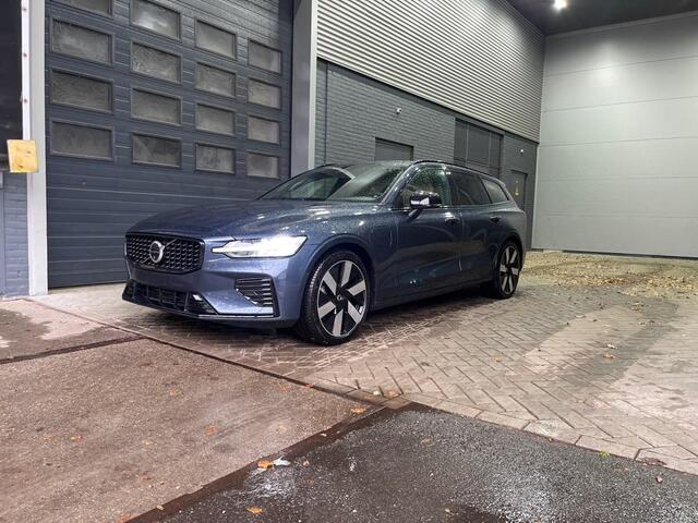 Volvo V60 T6 Plug-in hybrid Ultra Dark | Bowers&Wilkins | 360° Camera | Massage | Trekhaak | Head-Up | Panoramadak