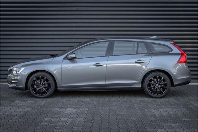 Volvo V60 T3 Polar+ Dynamic Xenon- stoelverwarming