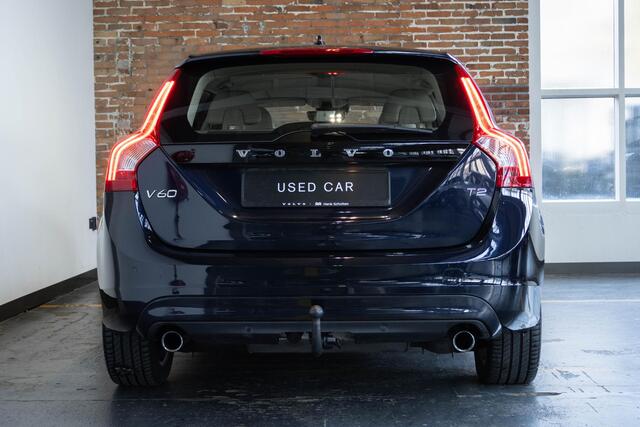 Volvo V60 T2 Automaat Nordic+ | Lederen bekleding | Afneembare trekhaak | 1e eigenaar | Parkeersensoren voor + achter | Parkeerverwarming | Dealeronderhouden | Volvo on Call |High Perfomance Audio