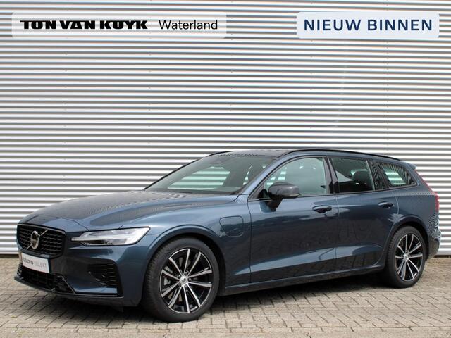 Volvo V60 2.0 T6 Plug-in hybrid AWD Plus Dark Automaat / 360* camera / Trekhaak / Verwarmd voorruit / Long range accu / All season banden
