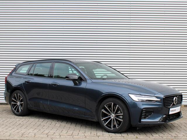 Volvo V60 2.0 T6 Plug-in hybrid AWD Plus Dark Automaat / 360* camera / Trekhaak / Verwarmd voorruit / Long range accu / All season banden