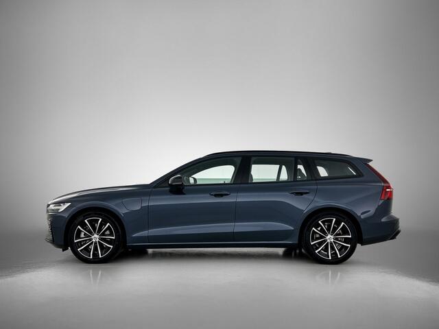 Volvo V60 2.0 T6 Plus Dark | Trekhaak | Sport Leder | 360* | Blis | Pilot
