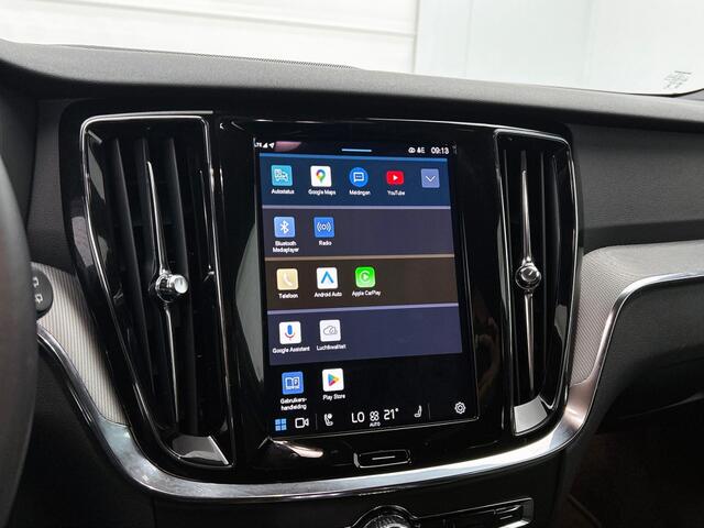 Volvo V60 2.0 T6 Plus Dark | Trekhaak | Sport Leder | 360* | Blis | Pilot