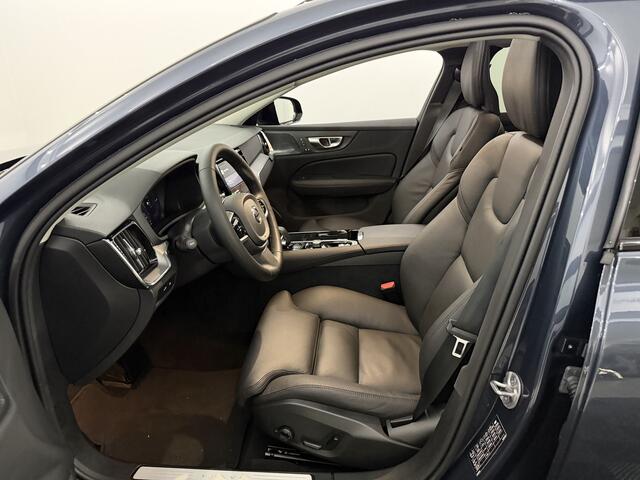 Volvo V60 2.0 T6 Plug-in hybrid AWD Plus Dark Plug-in Pano, Leder, 360 Camera, Navi, Harman/Kardon, Winterpakket, Memory stoelen, Elektrische achterklep, 2 jaar