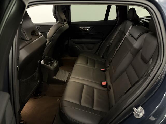 Volvo V60 2.0 T6 Plug-in hybrid AWD Plus Dark Plug-in Pano, Leder, 360 Camera, Navi, Harman/Kardon, Winterpakket, Memory stoelen, Elektrische achterklep, 2 jaar