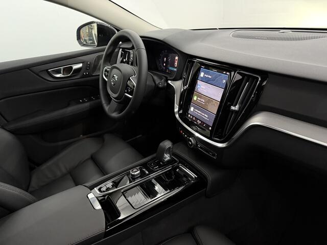 Volvo V60 2.0 T6 Plug-in hybrid AWD Plus Dark Plug-in Pano, Leder, 360 Camera, Navi, Harman/Kardon, Winterpakket, Memory stoelen, Elektrische achterklep, 2 jaar