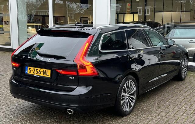 Volvo V90 2.0 T4 Momentum Pro |DAB|Adapt.Cruise|PDC v+a|