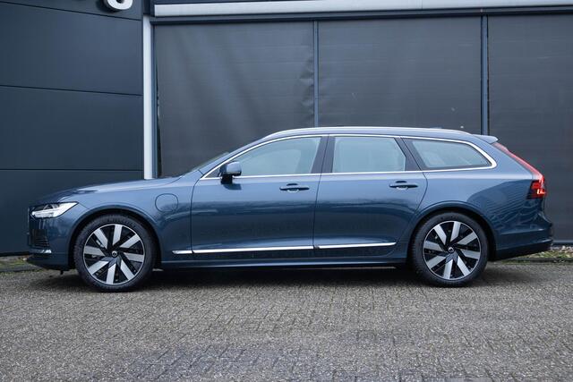Volvo V90 T6 Automaat Plug-in hybrid AWD Ultra Bright | Panoramadak|Alarmklasse 3|Rondomzicht Camera| Interieur Voorverwarming| Premium Audio by Harman en Kardon| Head Up Display| Keyless Entry.
