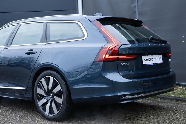 Volvo V90 T6 Automaat Plug-in hybrid AWD Ultra Bright | Panoramadak|Alarmklasse 3|Rondomzicht Camera| Interieur Voorverwarming| Premium Audio by Harman en Kardon| Head Up Display| Keyless Entry.
