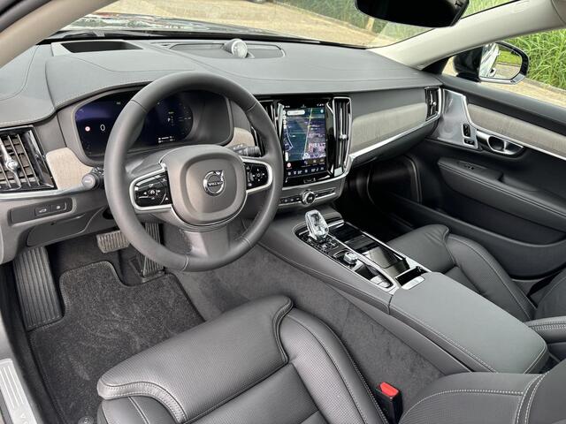 Volvo V90 2.0 T8 Plug-in hybrid AWD Ultra Executive Edition | Modeljaar 2026 | Privacy Glas | Bowers & Wilkins | Luchtvering | Massagestoelen