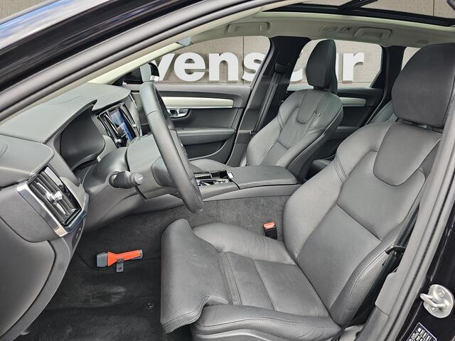 Volvo V90 2.0 T6 Plug-in hybrid AWD Ultra Dark | Trekhaak | Gelaagd glas | Harman/Kardon Audio | Panoramadak |