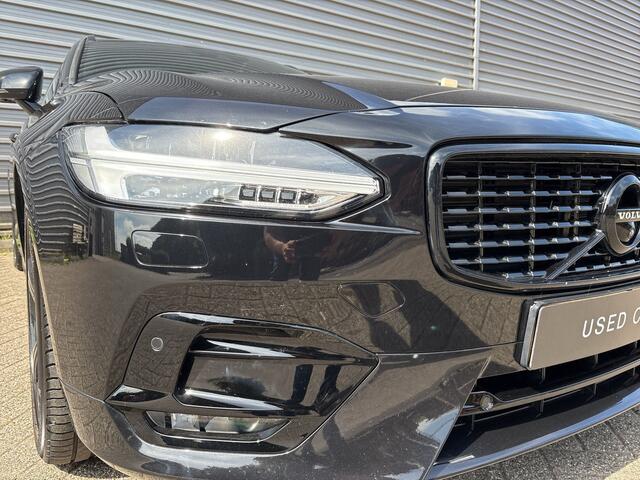 Volvo V90 2.0 D5 AWD R-Design / 18" Dark Velgen / Sport stoelen / 360º Camera / Harman Kardon Premium /