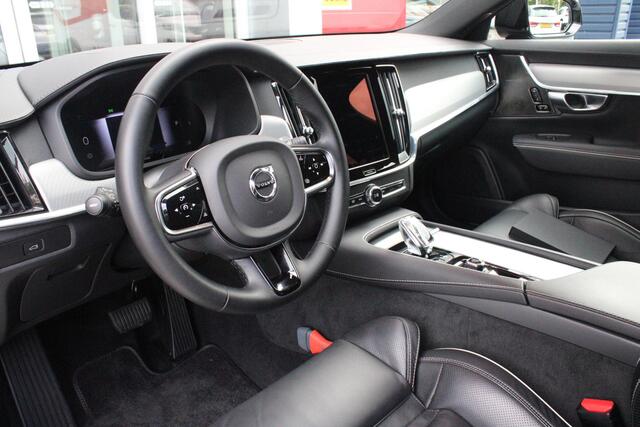 Volvo V90 B5 250PK ULTIMATE DARK MILD HYBRID | PANORAMISCH SCHUIF/KANTEL DAK | HARMAN KARDON AUDIO | FULL-LED ACTIVE HIGH BEAM KOPLAMPEN | LED MISTLAMPEN VOOR | ELEKTRISCH BEDIENBARE VOORSTOELEN MET GEHEUGENFUNCTIE | SPORTSTOELEN MET NAPPA LEER | KRISTALLEN POOKKNO